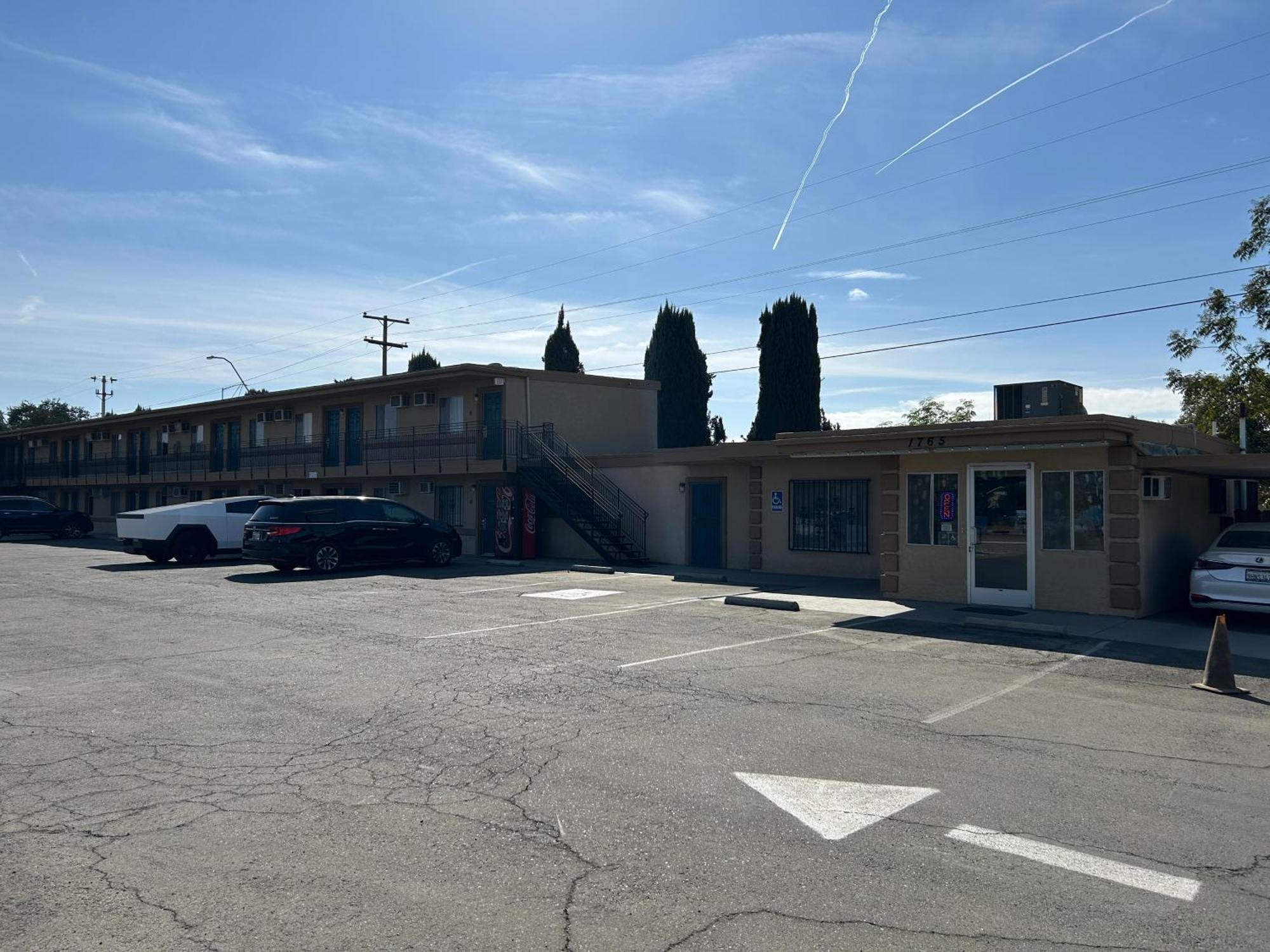 Motel 6 Selma, Ca Zewnętrze zdjęcie
